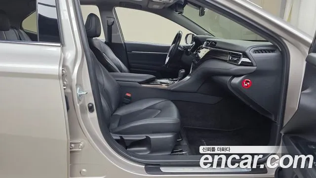 Toyota Camry 2019 thumb 8