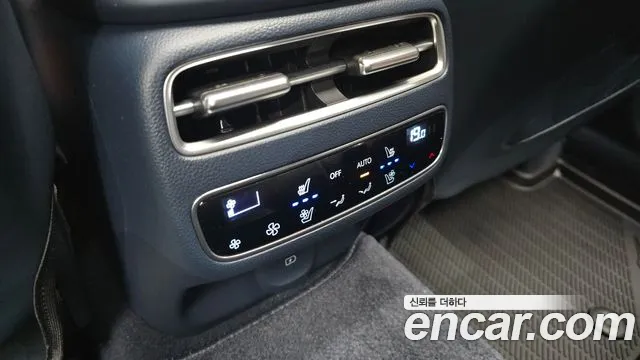 Genesis GV70 2025 thumb 12
