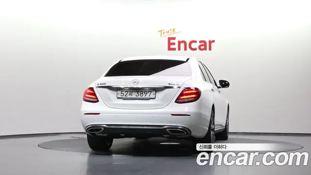 Mercedes-Benz E-Класс 2019 thumb 11
