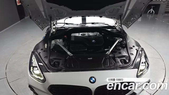 BMW Z4 2024 thumb 8