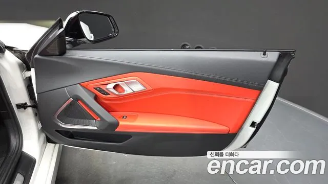 BMW Z4 2024 thumb 12
