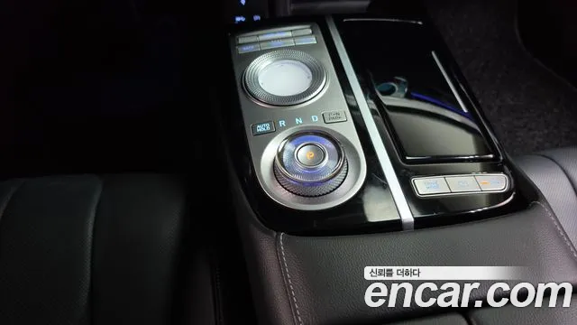 Genesis G80 2022 thumb 10