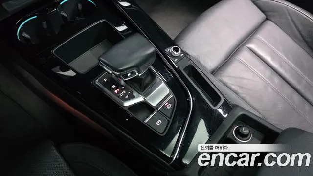 Audi A5 2020 thumb 2