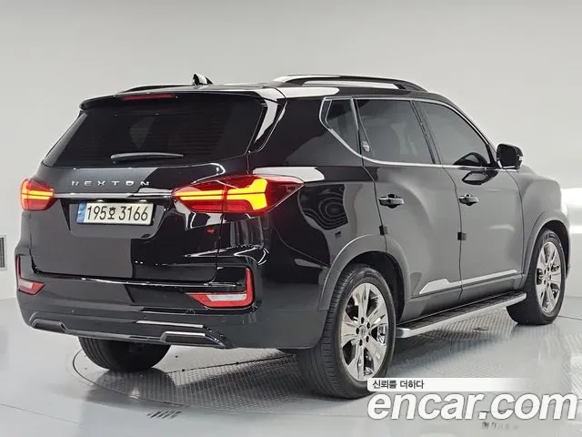 KG_Mobility_Ssangyong Rexton 2023 thumb 3
