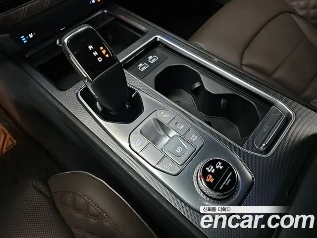 KG_Mobility_Ssangyong Rexton 2023 thumb 9