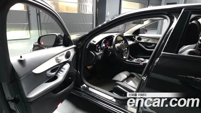 Mercedes-Benz C-Класс 2017 thumb 10