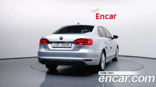 Volkswagen Jetta 2013 thumb 6