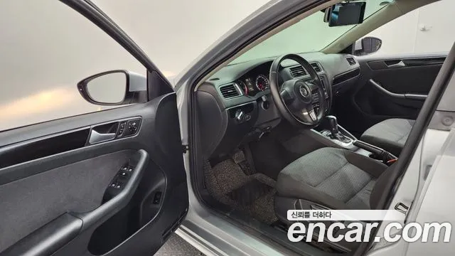 Volkswagen Jetta 2013 thumb 7