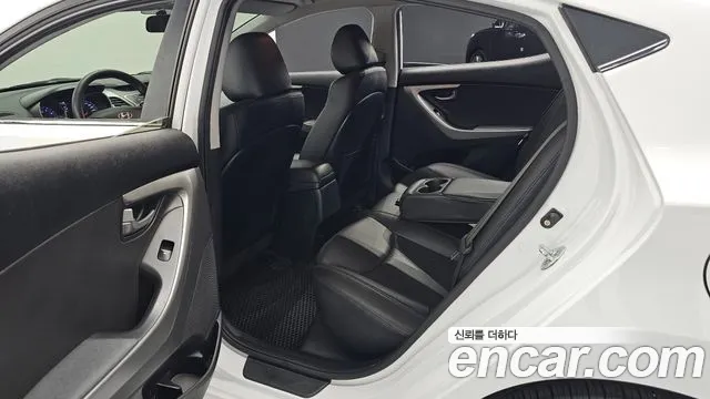 Hyundai Avante 2014 thumb 8