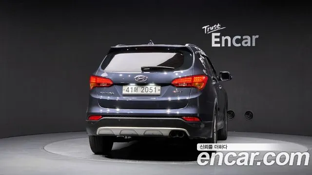 Hyundai Santa Fe 2014 thumb 6