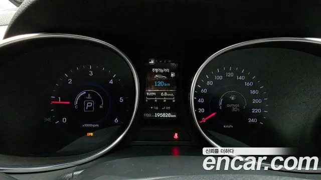Hyundai Santa Fe 2014 thumb 3