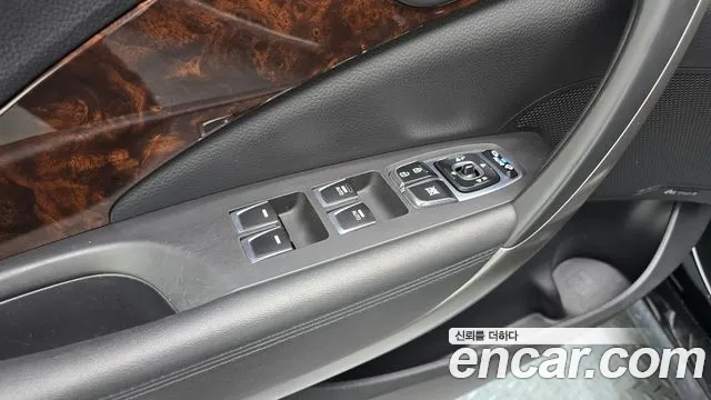 Hyundai Aslan 2015 thumb 10