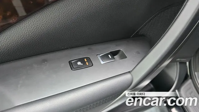 Hyundai Aslan 2015 thumb 8