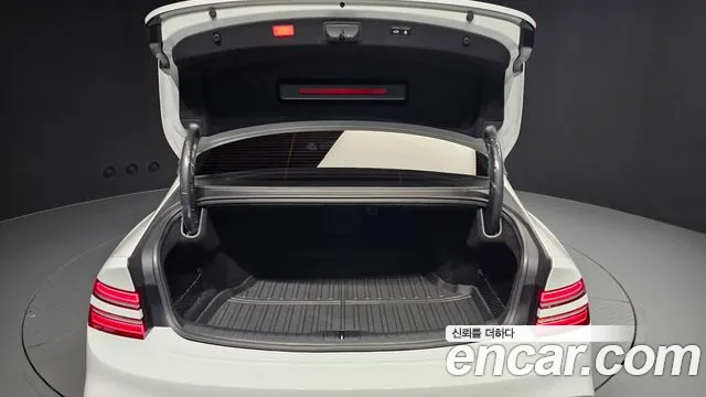 Genesis G80 2025 thumb 12