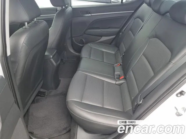 Hyundai Avante 2017 thumb 7