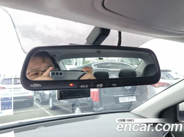 Hyundai Avante 2017 thumb 9