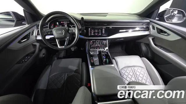 Audi Q8 2021 thumb 6