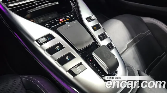 Mercedes-Benz AMG GT 2021 thumb 9