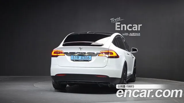 Tesla Model X 2019 thumb 3
