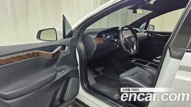 Tesla Model X 2019 thumb 4