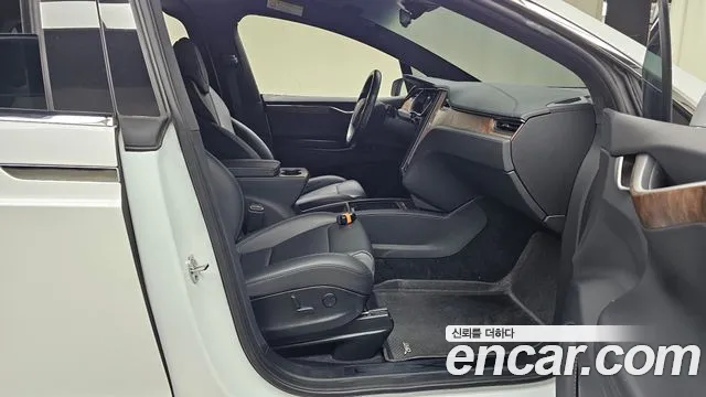 Tesla Model X 2019 thumb 7