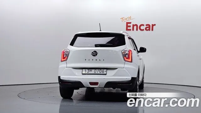 KG_Mobility_Ssangyong TIBOLI 2015 thumb 2