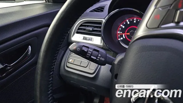 KG_Mobility_Ssangyong TIBOLI 2015 thumb 5