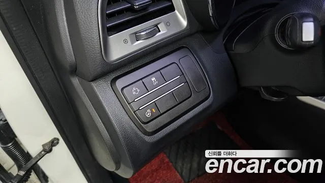 KG_Mobility_Ssangyong TIBOLI 2015 thumb 12