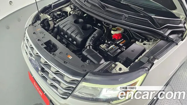 Ford Explorer 2015 thumb 11