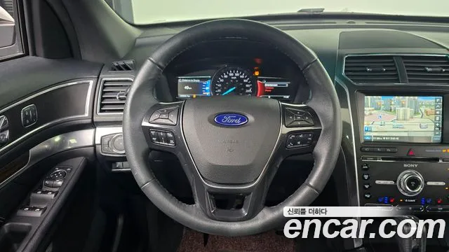 Ford Explorer 2015 thumb 4