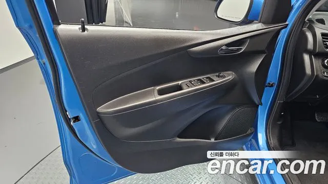 Chevrolet Spark 2017 thumb 8