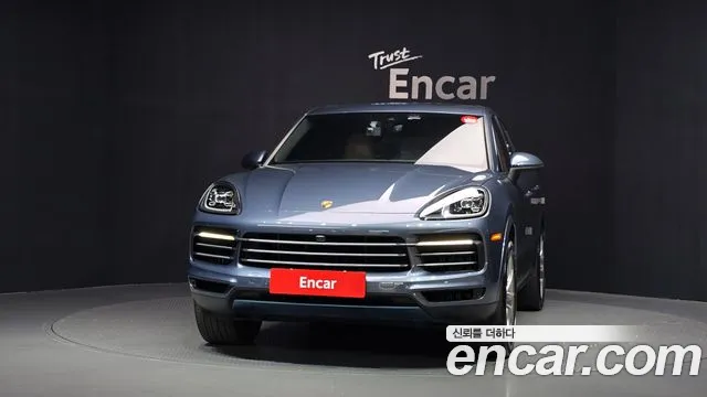Porsche Cayenne 2019 thumb 10