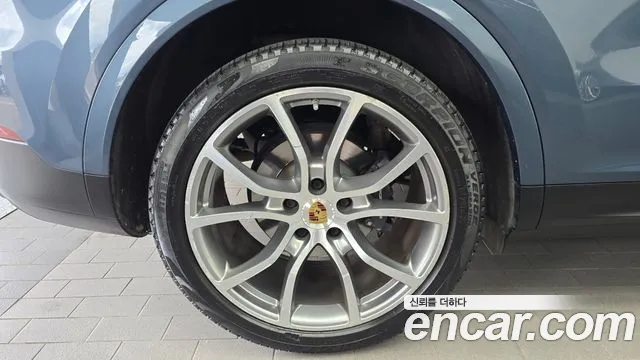 Porsche Cayenne 2019 thumb 4
