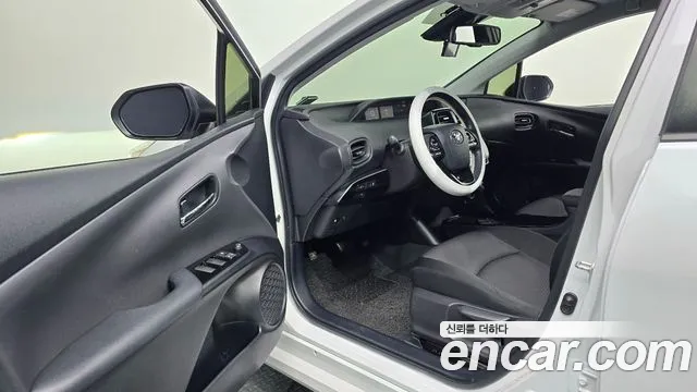 Toyota Prius 2021 thumb 9