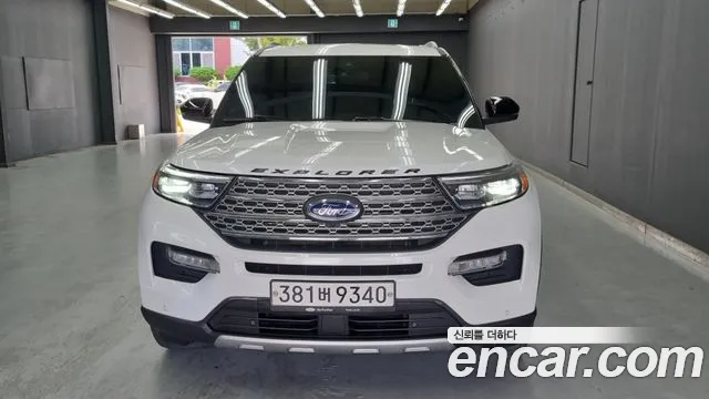 Ford Explorer 2020 thumb 9