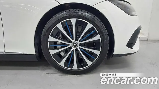 Mercedes-Benz EQE 2022 thumb 2
