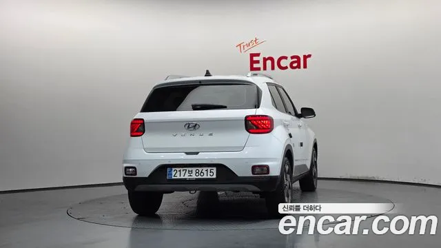 Hyundai Venue 2023 thumb 5