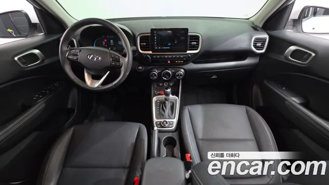Hyundai Venue 2023 thumb 3