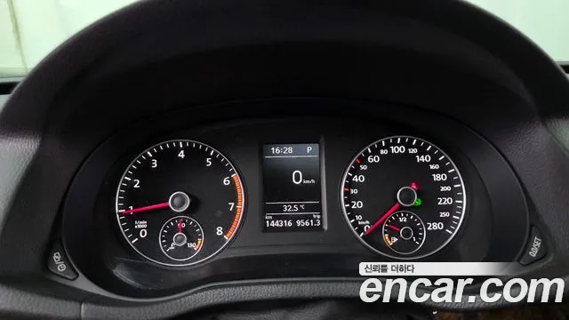 Volkswagen Passat (North America and China) 2015 thumb 5