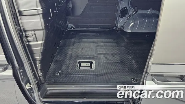 Hyundai Staria 2022 thumb 8