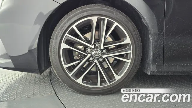 Toyota Camry 2025 thumb 5