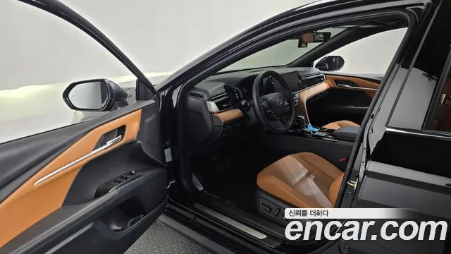 Toyota Camry 2025 thumb 10