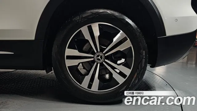 Mercedes-Benz GLB 2021 thumb 4