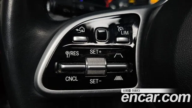 Mercedes-Benz GLB 2021 thumb 8