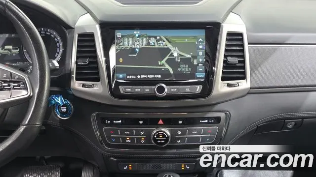 KG_Mobility_Ssangyong Rexton 2018 thumb 9