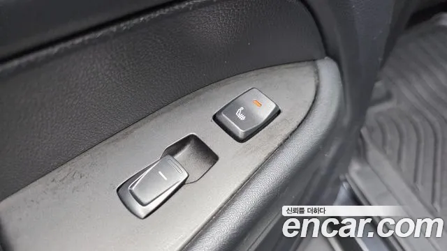 KG_Mobility_Ssangyong Rexton 2018 thumb 10