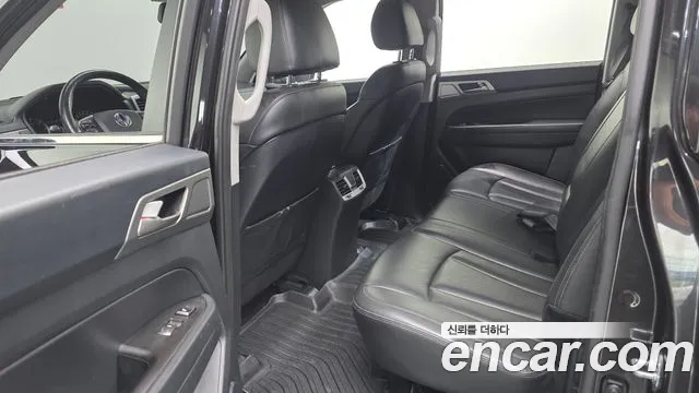 KG_Mobility_Ssangyong Rexton 2018 thumb 11