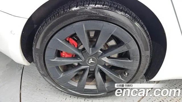 Tesla Model 3 2021 thumb 4