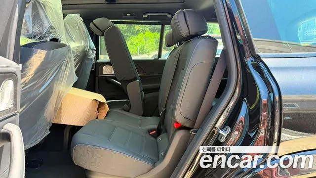 Mercedes-Benz GLS 2026 thumb 4