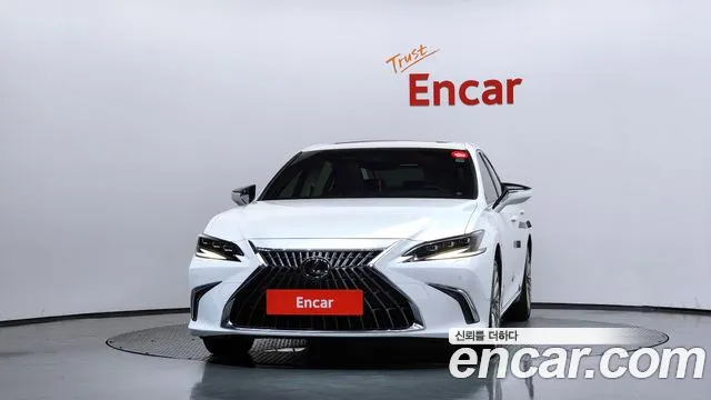 Lexus ES 2023 thumb 3